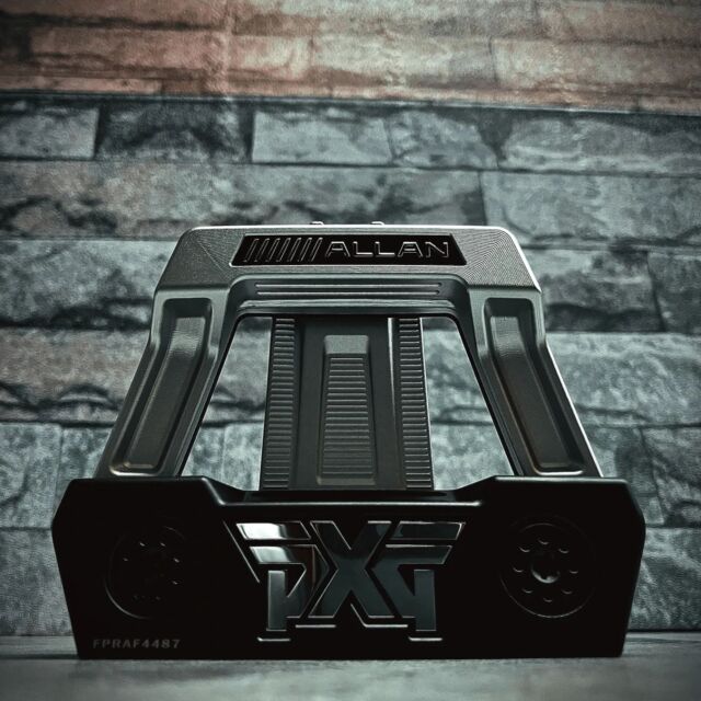 ✨🆕PXG ALLAN パター✨

PXGより、またしても使ってみた過ぎるパターが登場しました😆

今回は物理法則を活用した『ゼロトルク』バランステクノロジーを採用し、どんなストロークに対してもフェースをスクエアに保つという、魔法の様なパフォーマンスを発揮してくれます🥹

魅力的なデザインに、細部まで徹底的にこだわった品質のALLANパターで、天才的な一打を実現させましょう👍👍👍

#第一ゴルフ #第一ゴルフ姫路本店 #関西ゴルファー #インスタゴルフ#地クラブ
#ゴルフ #ゴルフ好きと繋がりたい
#ゴルフ男子 #ゴルフ女子 #三浦技研
#エポン #EPON 
#PXG #カスタムクラブ #地クラブ好き #地クラブマニア
#最新モデル #クラブフィッティング
#BATTLEREADYⅡ #バトルレディ2 
#ALLANパター #パター
#パターフィッティング #中空構造 #慣性モーメント
#3パット反対 #3パット撲滅運動 #3パット撲滅委員会