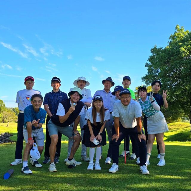 吉川カントリー倶楽部 part Ⅲ⛳️

今回は、弊社のゴルフ部での活動でしたが、
撮りすぎた動画もこれで最終回です😌

最初は、編集大変と思っていましたが、慣れればずいぶんと楽になってきましたね👍

さぁ、来週もしっかりゴルフです😆
今年は？いや、今年も？結構なラウンド回数になりそうです😅
これから10月、11月、12月のスケジュール🗓️は、全てゴルフ⛳で埋まっちゃいました🤣

やっぱり楽しいですね。ゴルフ😊

#第一ゴルフ #第一ゴルフ姫路本店 
#ゴルフ #ゴルフ好きと繋がりたい
#関西ゴルファー #インスタゴルフ 
#ゴルフ男子 #ゴルフ女子 
#三浦技研 #エポン #PXG 
#カスタムクラブ #地クラブ #地クラブマニア 
#吉川カントリー倶楽部 #名門コース 
#逆バウンスバック #ボギー製造機 #ショートホールイップス #ロングホールアレルギー #ボギーニモマケズ #３パットニモマケズ #スイーツニマケル #シャトレーゼ #スイーツ男子
#ShaShot  #スイング動画 #ゴルフ動画
#ゴルフ部
#ゴルフは楽しい