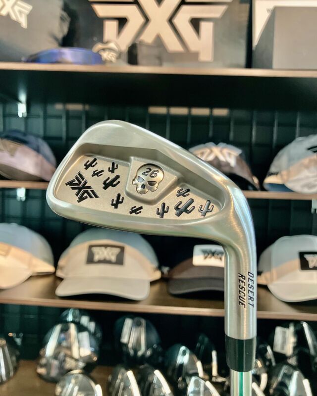 PXG DESERT CLUB 🌵🌵
砂漠に囲まれたアメリカのゴルフ場で
石🪨からクラブを守るために生まれた
硬化ステンレスのお助けクラブ！！
長さは8番相当で、ロフトは44度で今時のP相当！
救済ショットもチップショットでも
何でもありのDESERT1本どうでしょう🤗

TEL 072-273-5620

#ゴルフ #第一ゴルフ #ゴルフ男子 #ゴルフ女子 #ゴルフフィッティング #ゴルフ大阪 #地クラブ#カスタムクラブ#  #ゴルフ好きと繋がりたい#ゴルフ飛距離アップ##ゴルフ堺#ゴルフ南大阪#pxg#pxggolf #pxgフィッティング #pxgdesert